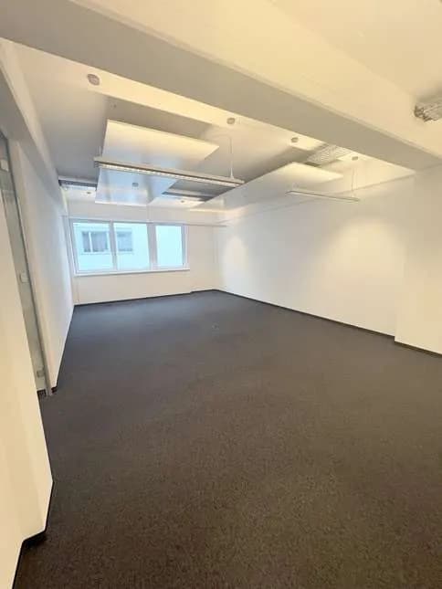 Gewerbeimmobilie mieten in Linz – 425 m², € 13 – Bild 9 von 11