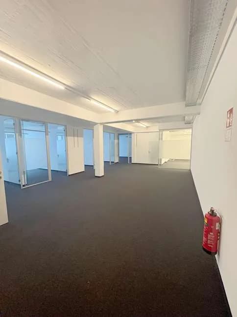 Gewerbeimmobilie mieten in Linz – 425 m², € 13 – Bild 10 von 11
