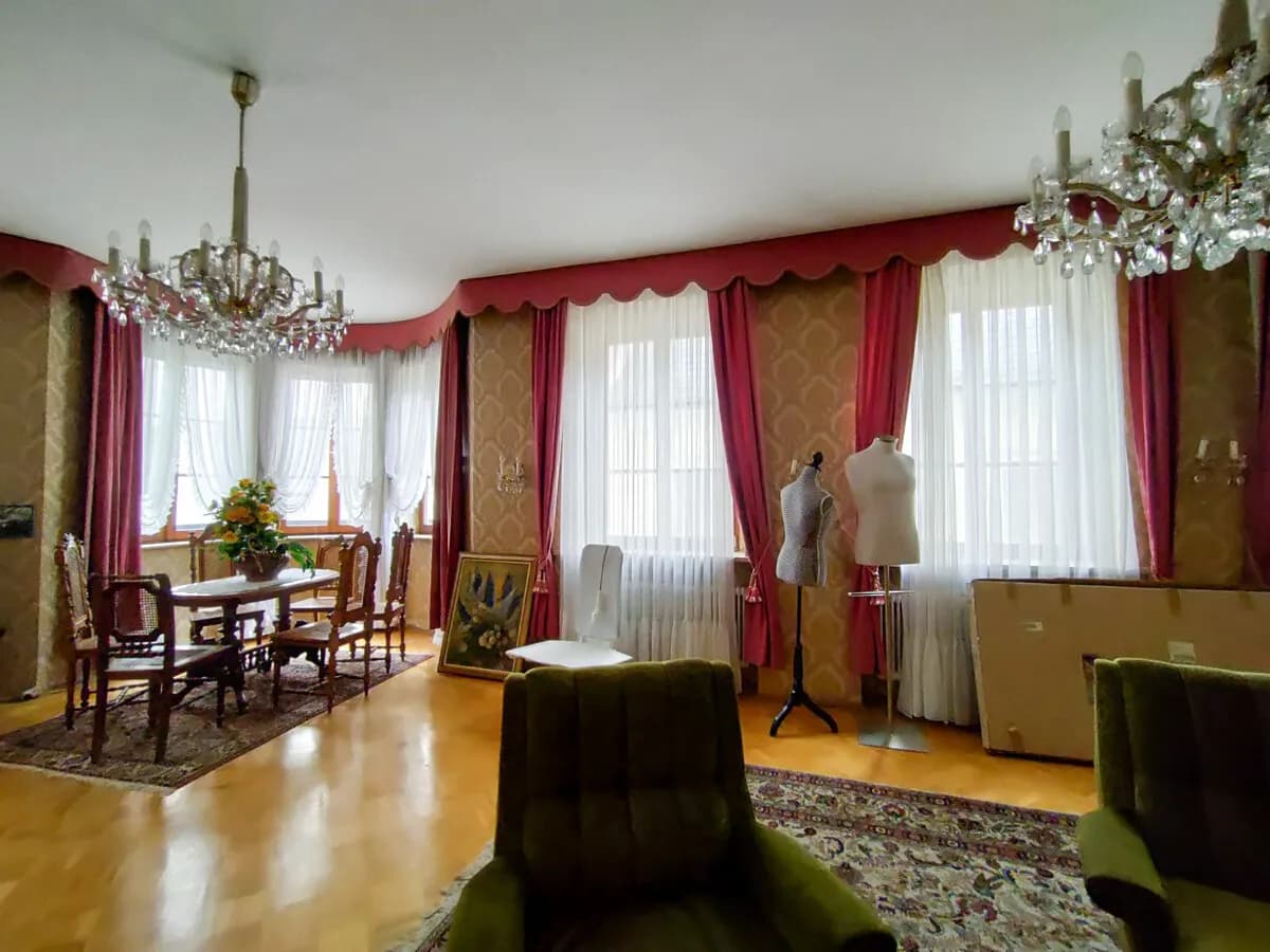 7-Zimmer-Wohnung kaufen in Steyr – 180 m², € 270.000 – Bild 1 von 10