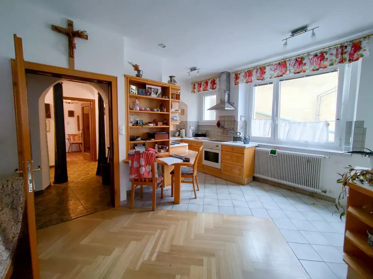 7-Zimmer-Wohnung kaufen in Steyr – 180 m², € 270.000 – Bild 4 von 10