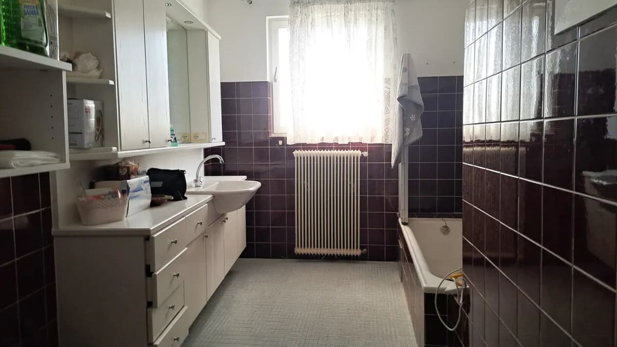 7-Zimmer-Wohnung kaufen in Steyr – 180 m², € 270.000 – Bild 7 von 10