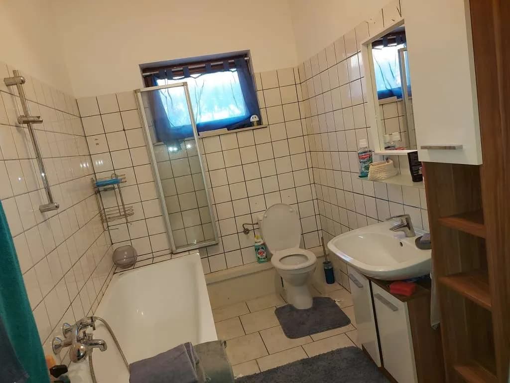 8-Zimmer-Haus mieten in Baden – 200 m², € 1.650 – Bild 13 von 15