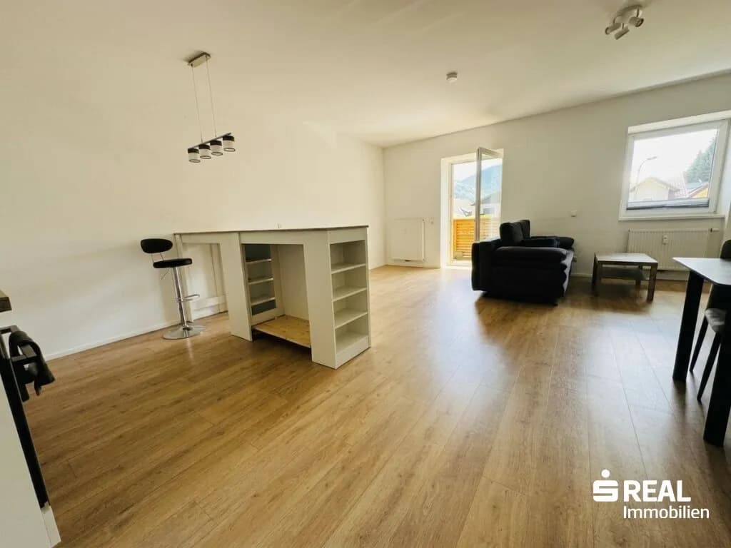 2-Zimmer-Wohnung kaufen in Gmunden – 65 m², € 255.000 – Bild 2 von 8