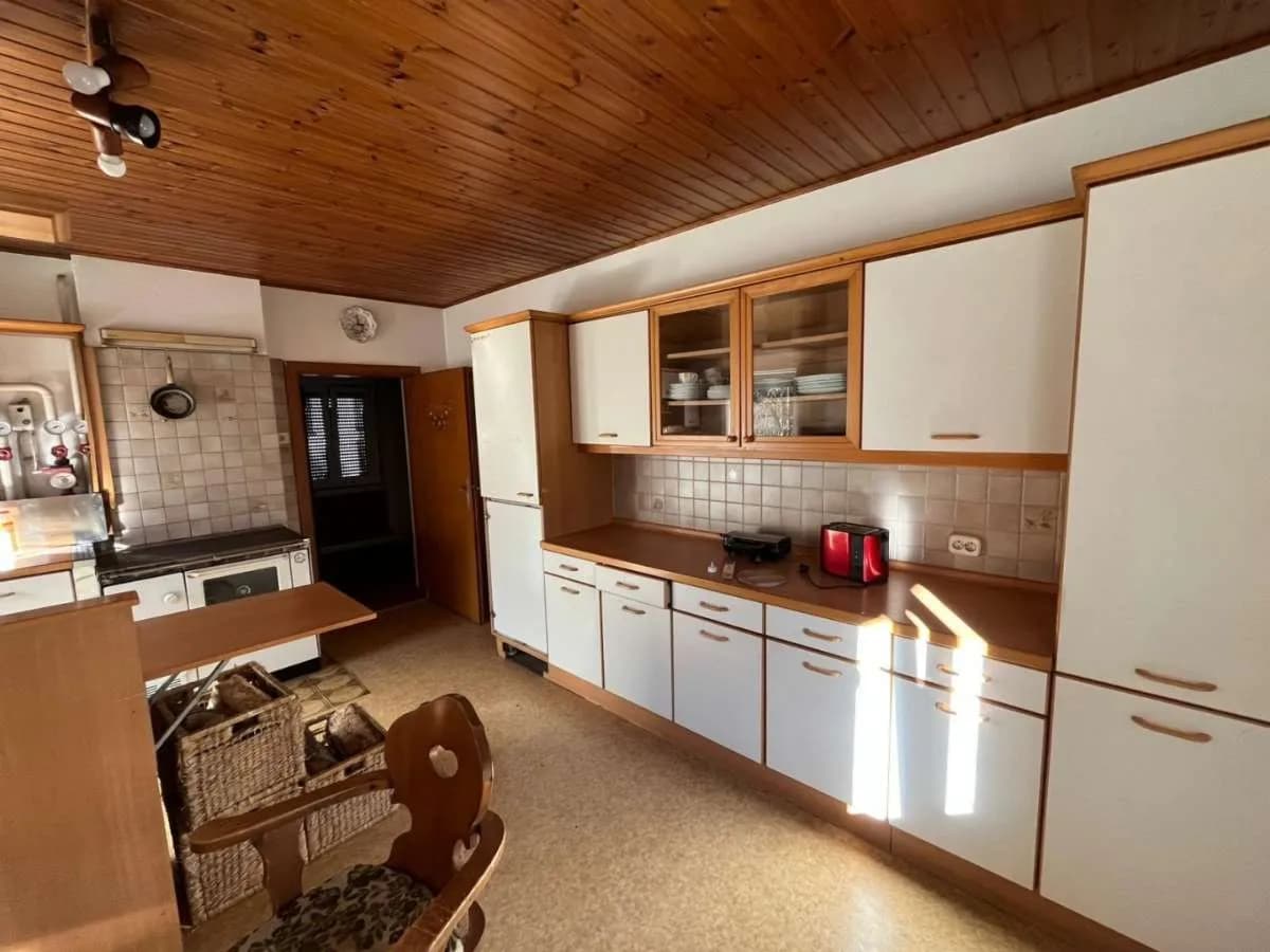 6-Zimmer-Gewerbeimmobilie kaufen in Amstetten – 180 m², € 175.000 – Bild 10 von 21