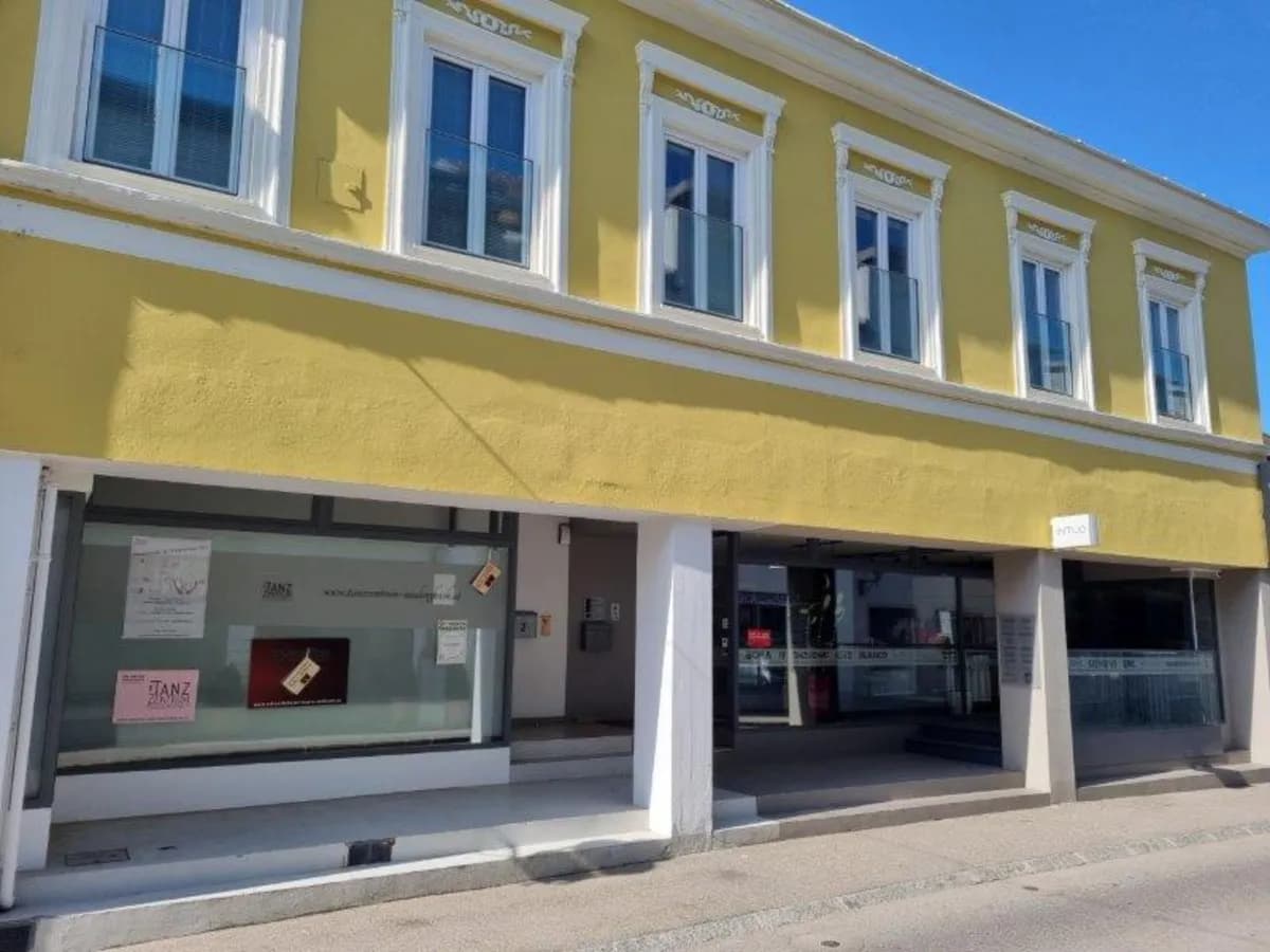 Gewerbeimmobilie mieten in Sankt Pölten Land – 96 m², € 950