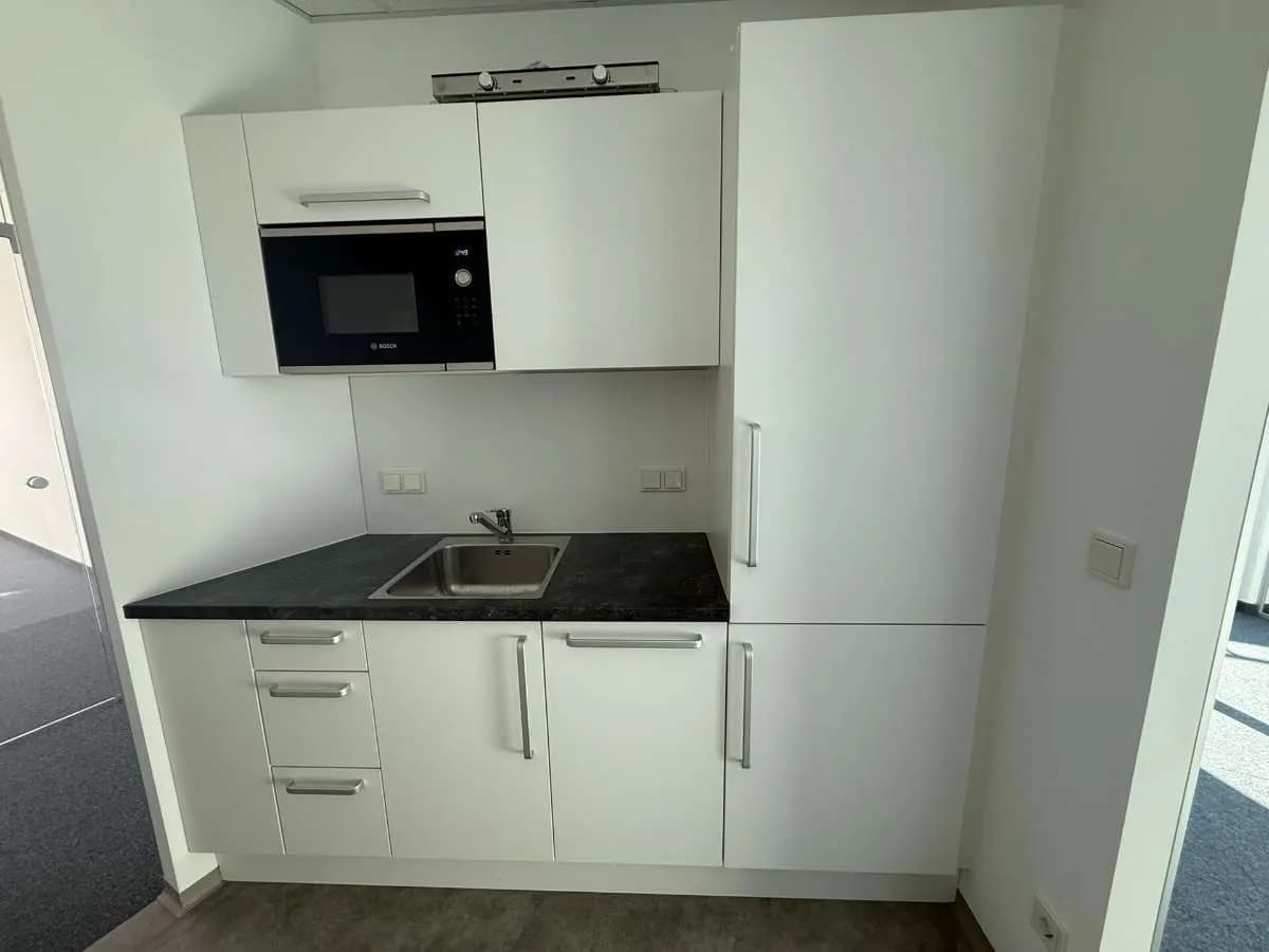 Gewerbeimmobilie mieten in Wien – 545 m², € 8.598 – Bild 4 von 11