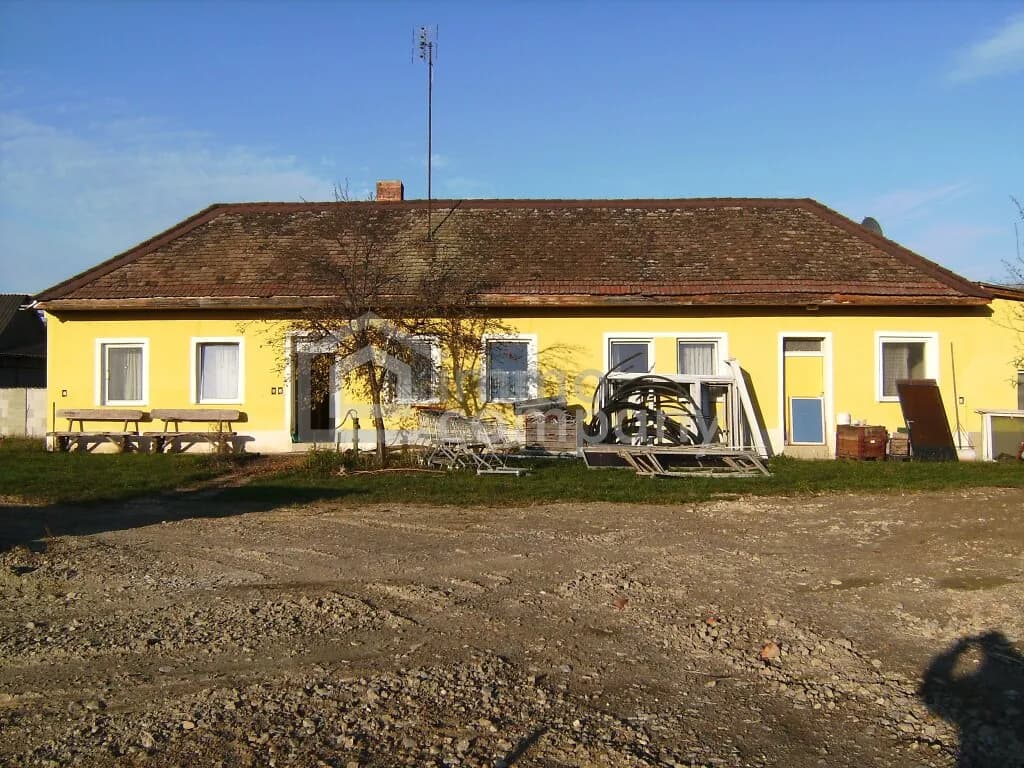 3-Zimmer-Gewerbeimmobilie kaufen in Hollabrunn – 110 m², € 389.000 – Bild 2 von 12