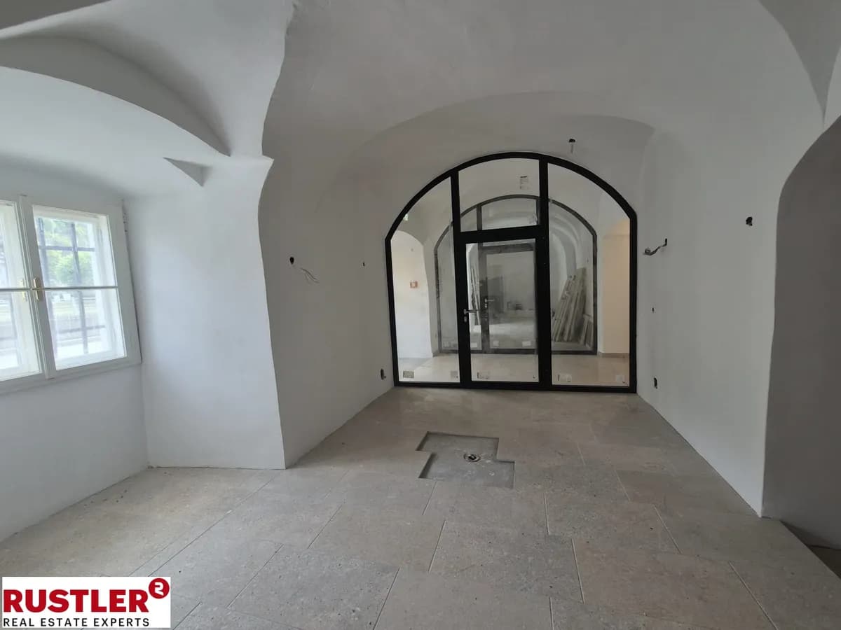 Gewerbeimmobilie mieten in Salzburg Stadt – 54 m², € 2.518 – Bild 1 von 5