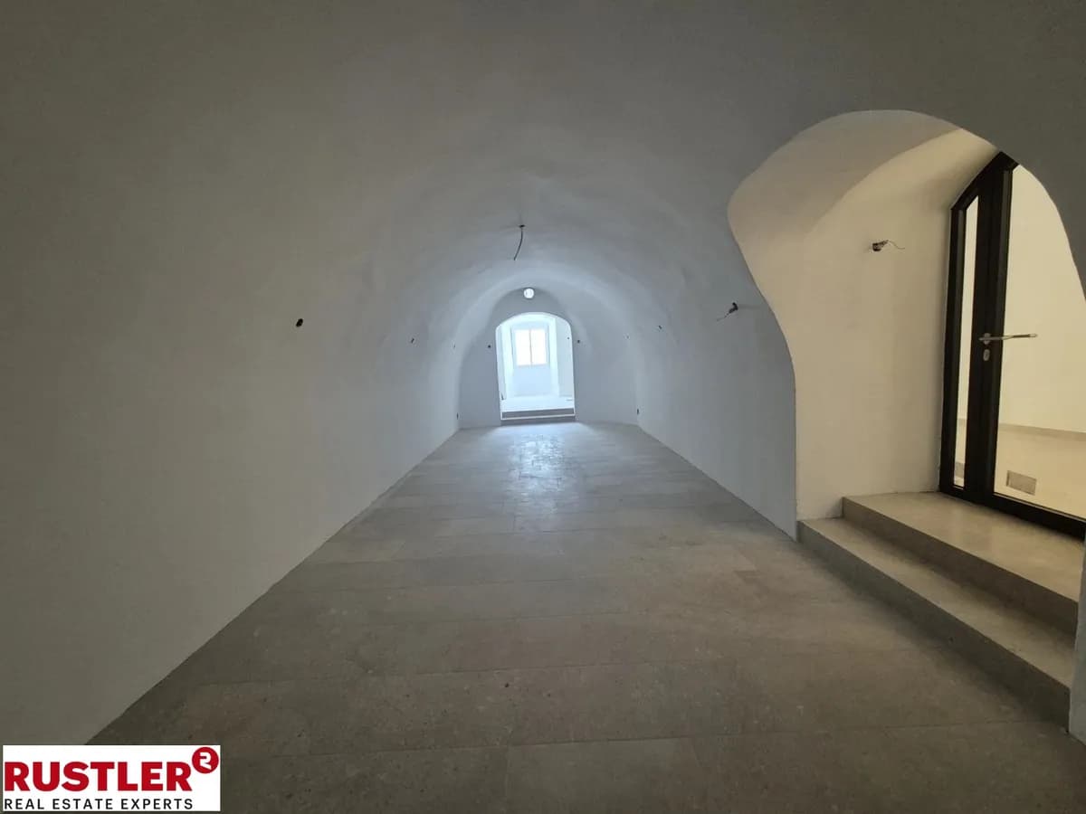 Gewerbeimmobilie mieten in Salzburg Stadt – 54 m², € 2.518 – Bild 2 von 5