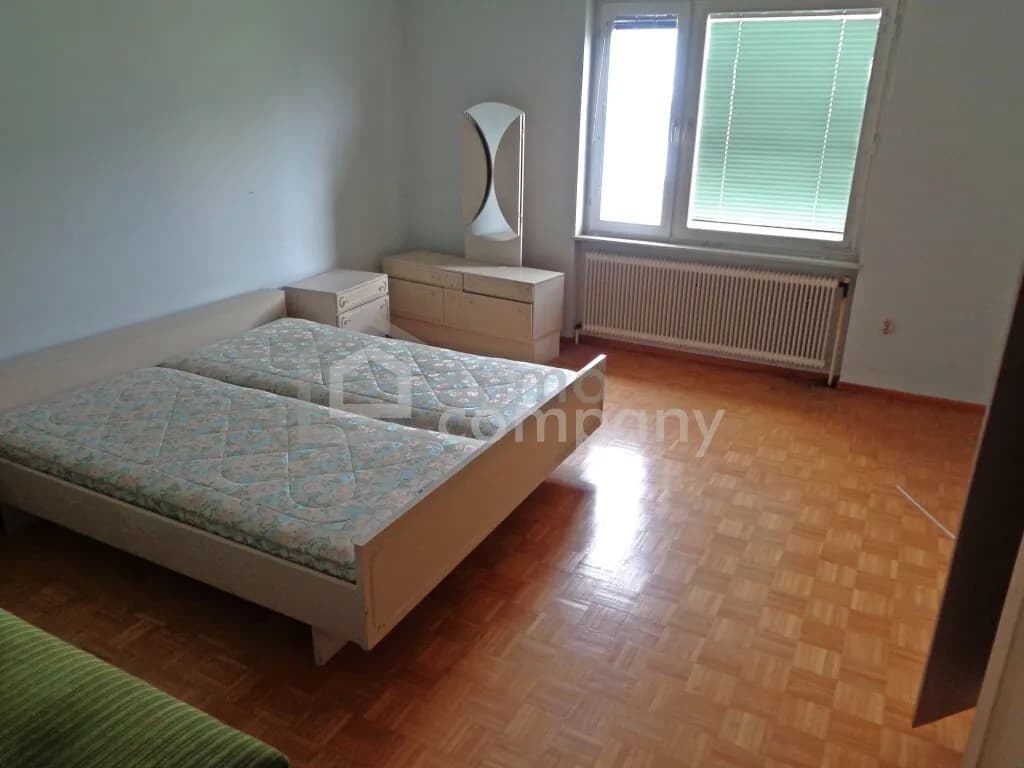 12-Zimmer-Gewerbeimmobilie kaufen in Waidhofen an der Thaya – 1 139 m², € 298.000 – Bild 6 von 17