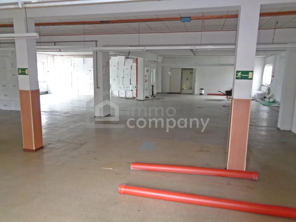 12-Zimmer-Gewerbeimmobilie kaufen in Waidhofen an der Thaya – 1 139 m², € 298.000 – Bild 14 von 17