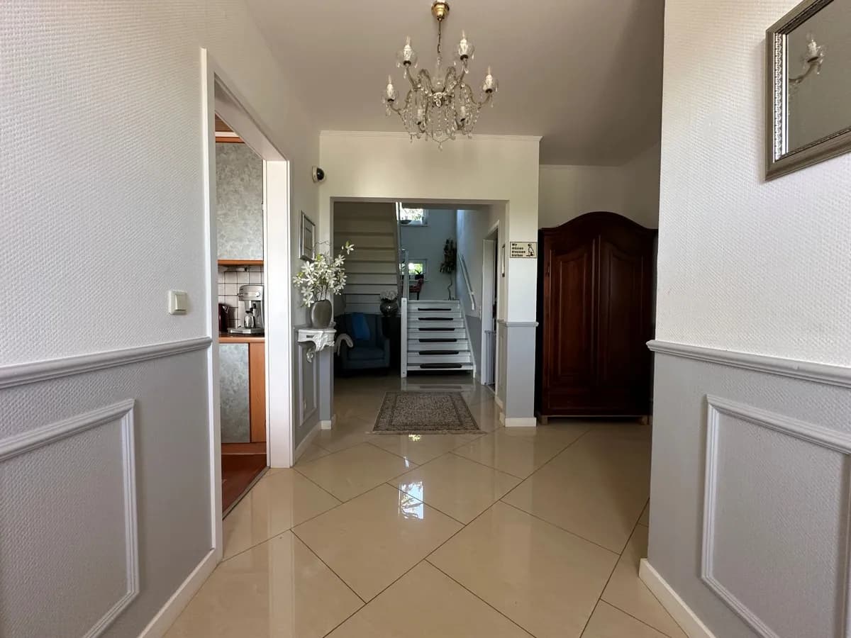 6-Zimmer-Haus kaufen in Baden – 163 m², € 598.000 – Bild 2 von 22