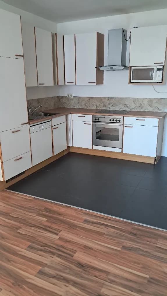 2-Zimmer-Wohnung mieten in Linz – 60 m², € 655 – Bild 4 von 7
