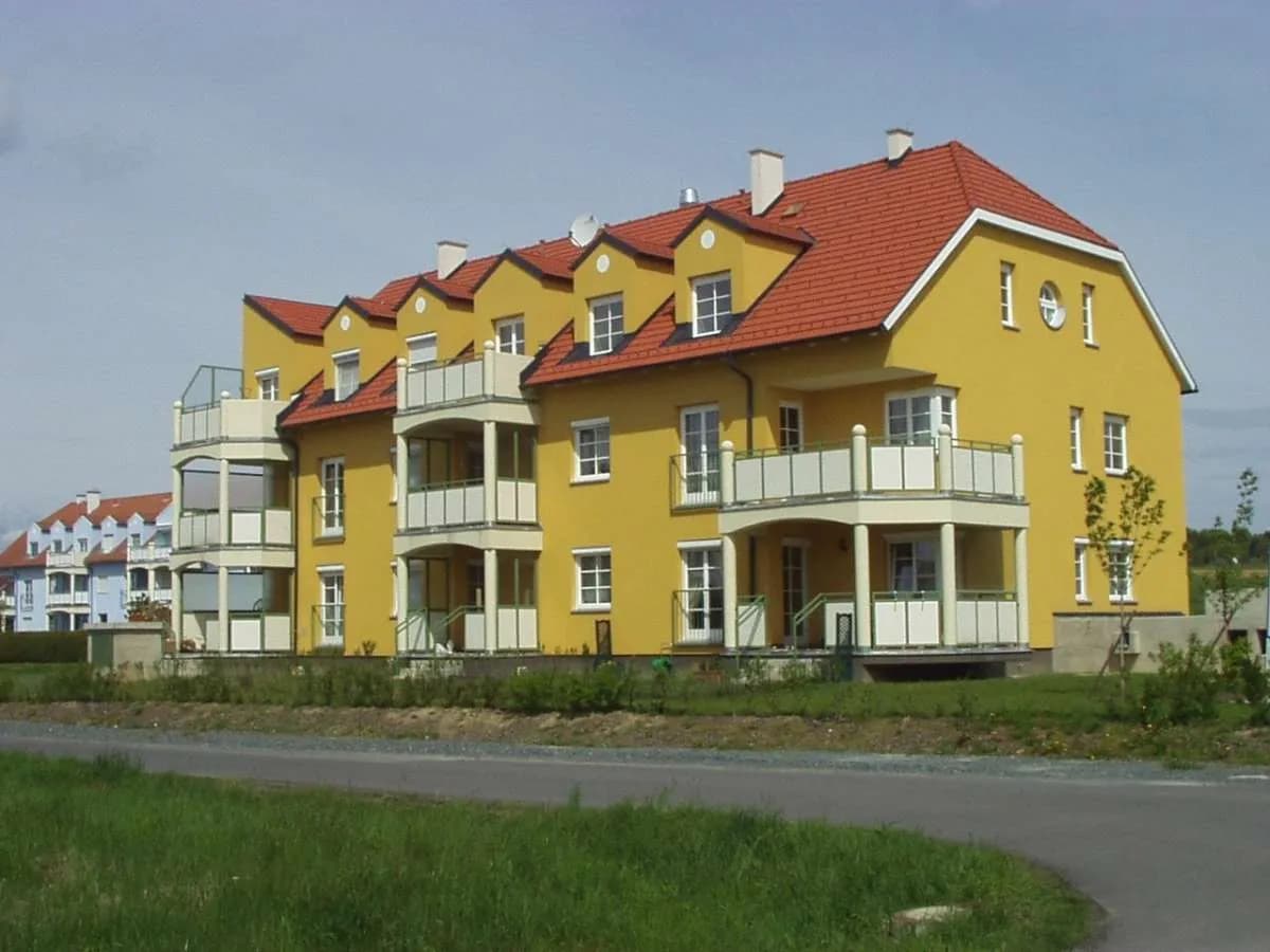 3-Zimmer-Wohnung mieten in Jennersdorf – 103,4 m², € 1.024 – Bild 2 von 2