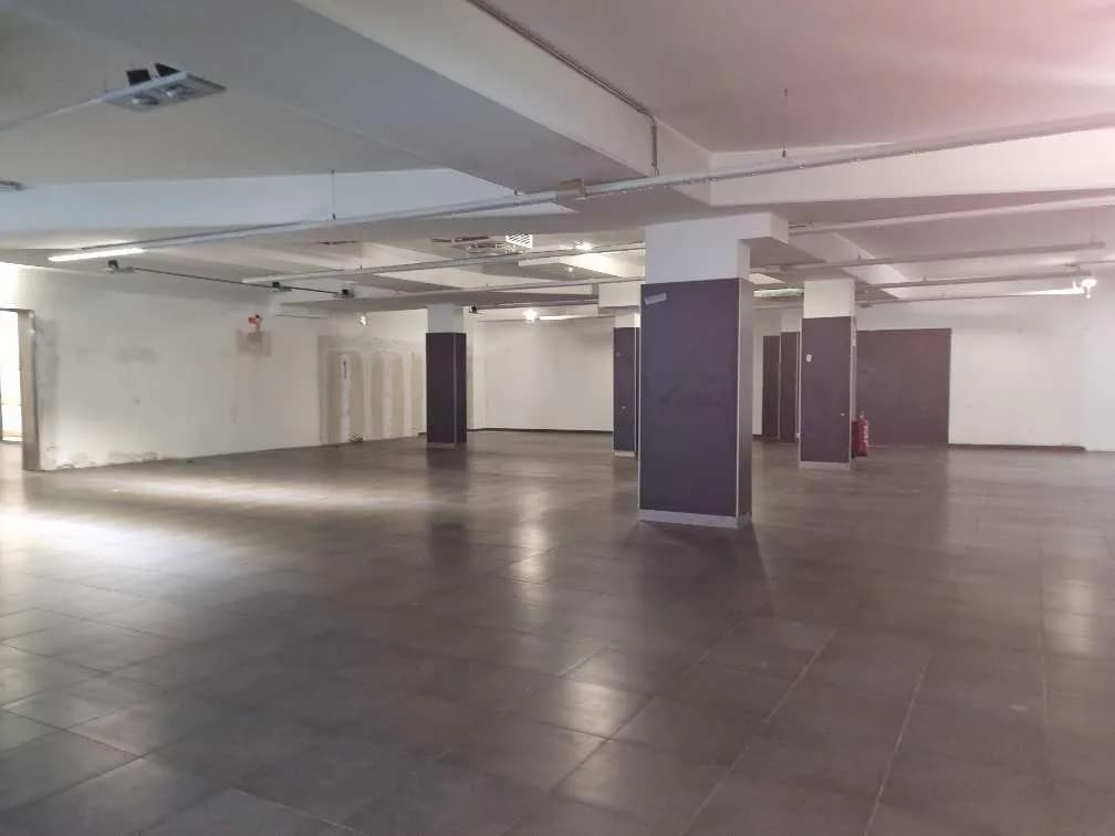 7-Zimmer-Gewerbeimmobilie mieten in Wien – 628 m², € 9.991 – Bild 2 von 5