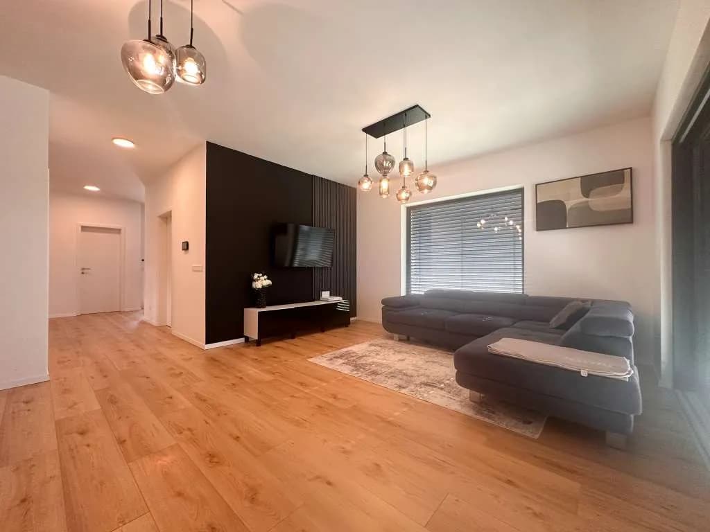 Haus kaufen in Wels-Land – 145 m², € 599.000