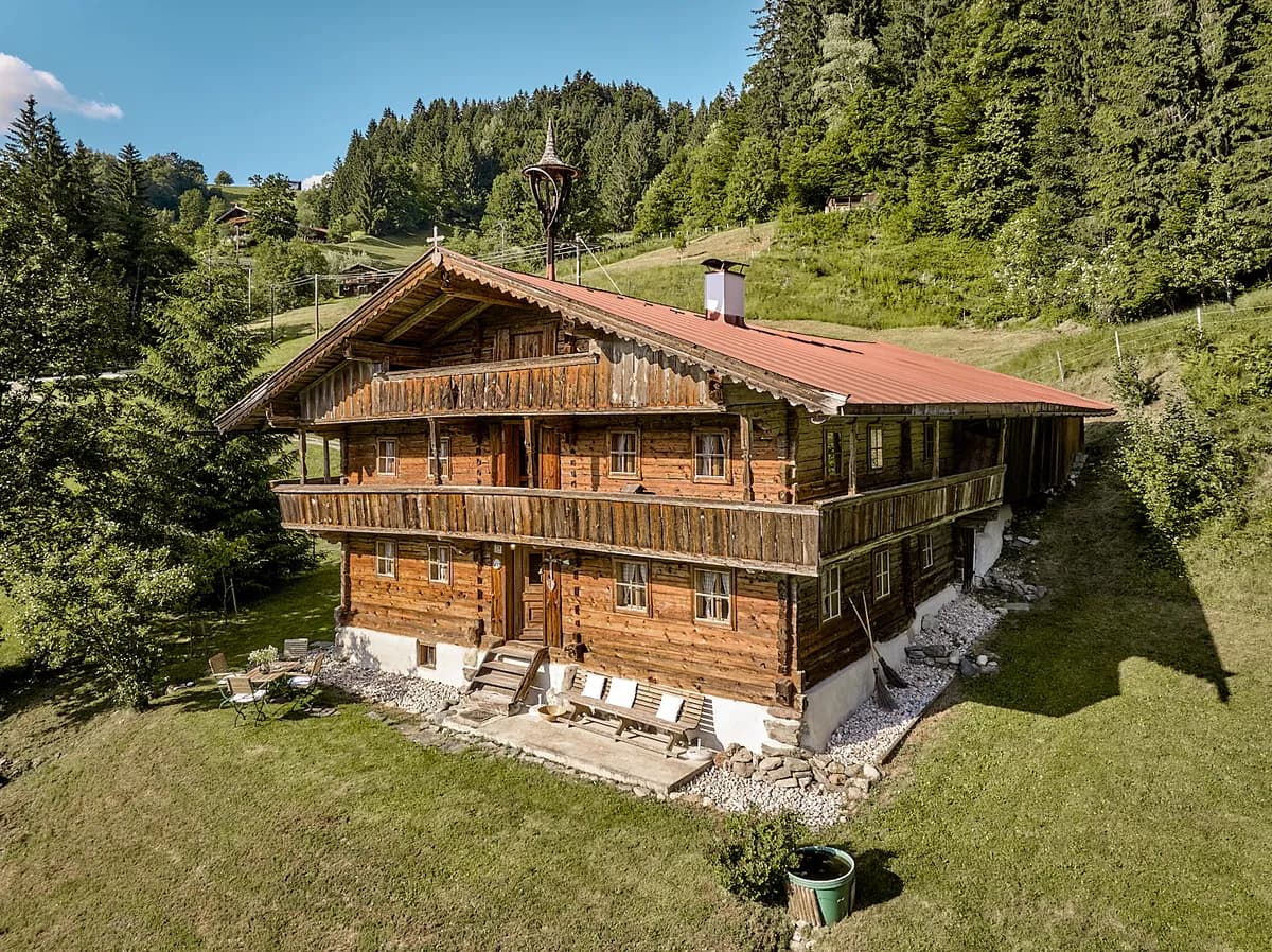 5-Zimmer-Wohnung kaufen in Kitzbühel – 267 m², € 1.890.000 – Bild 1 von 5