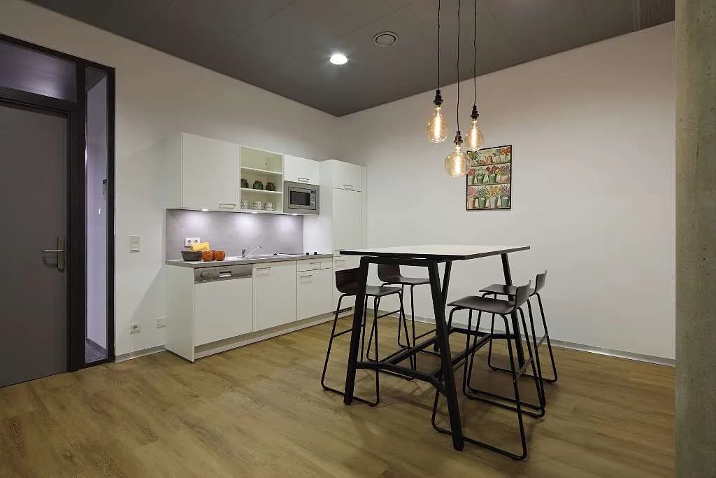 Gewerbeimmobilie mieten in Wien – 1 112 m², € 20.455 – Bild 3 von 7
