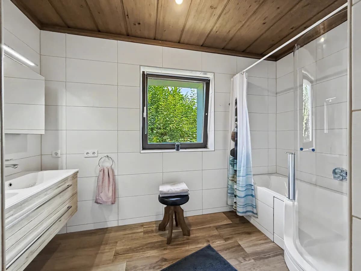 10-Zimmer-Gewerbeimmobilie kaufen in Kufstein – 365 m², € 1.295.000 – Bild 23 von 57