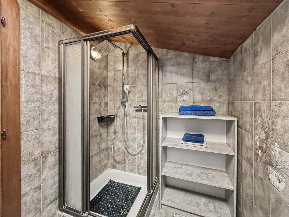 10-Zimmer-Gewerbeimmobilie kaufen in Kufstein – 365 m², € 1.295.000 – Bild 29 von 57