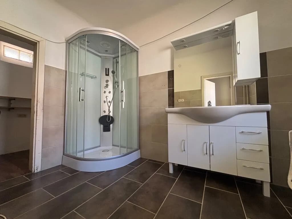 7-Zimmer-Haus kaufen in Mistelbach – 238 m², € 240.000 – Bild 5 von 26