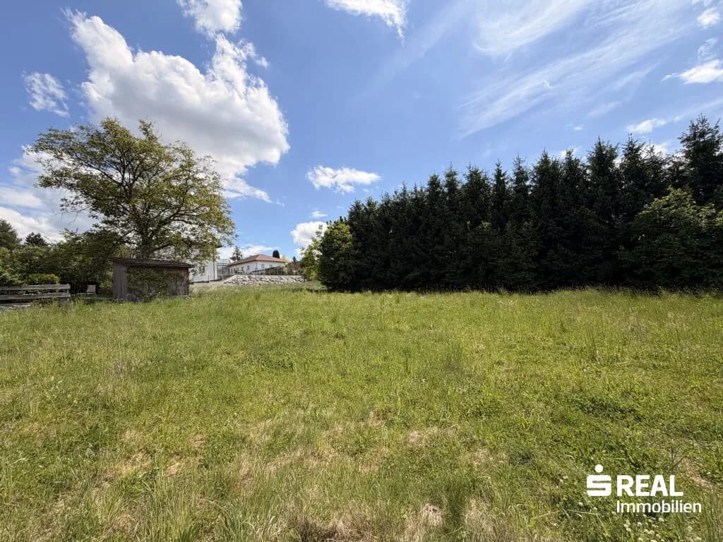 Grundstück kaufen in Perg – 542 m², € 115.000