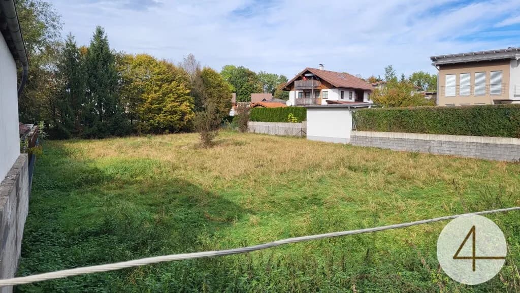 Grundstück kaufen in Gmunden – 1 637 m², € 210.000 – Bild 3 von 4