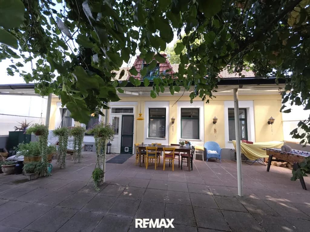 6-Zimmer-Haus kaufen in Mistelbach – 240 m², € 690.000