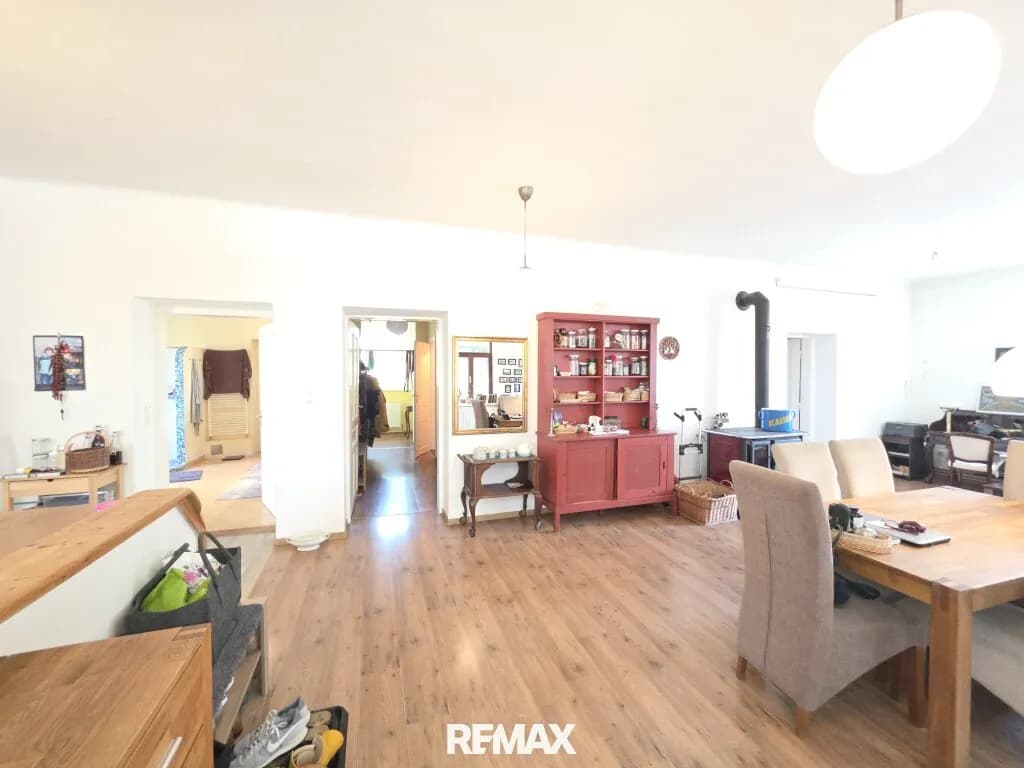 6-Zimmer-Haus kaufen in Mistelbach – 240 m², € 690.000 – Bild 3 von 40