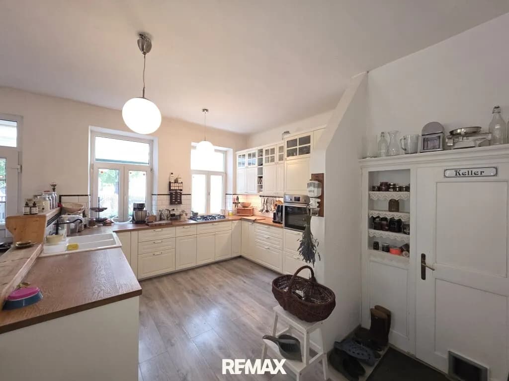 6-Zimmer-Haus kaufen in Mistelbach – 240 m², € 690.000 – Bild 5 von 40