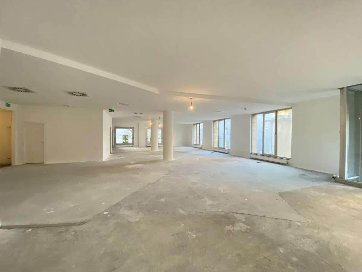 Gewerbeimmobilie mieten in Salzburg Stadt – 247 m², € 4.638 – Bild 1 von 15