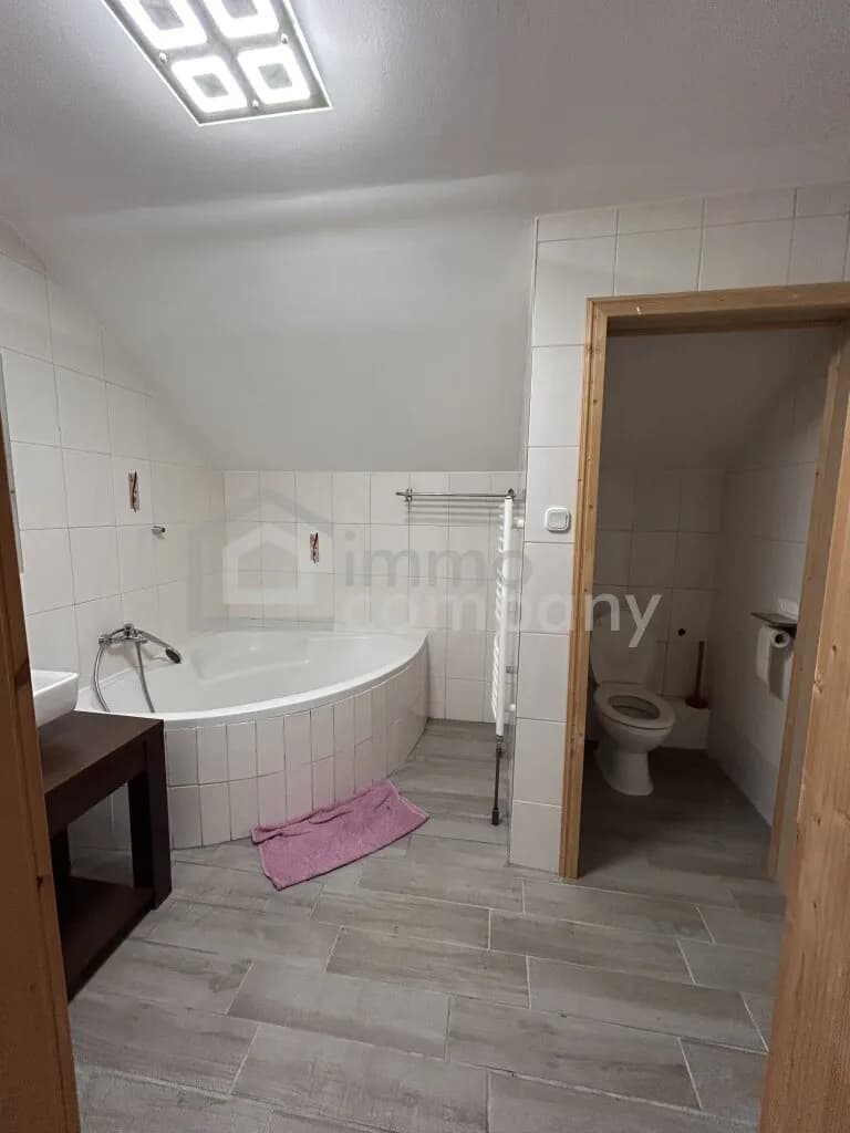 7-Zimmer-Gewerbeimmobilie kaufen in Neusiedl am See – 293 m², € 399.000 – Bild 5 von 6