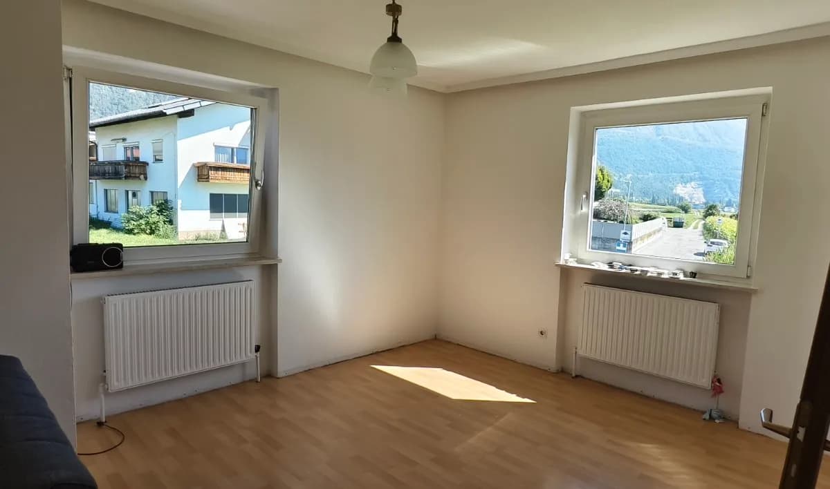 1-Zimmer-Wohnung mieten in Innsbruck-Land – 30 m², € 590 – Bild 2 von 9