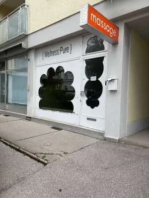 2-Zimmer-Gewerbeimmobilie mieten in Baden – 45 m², € 896