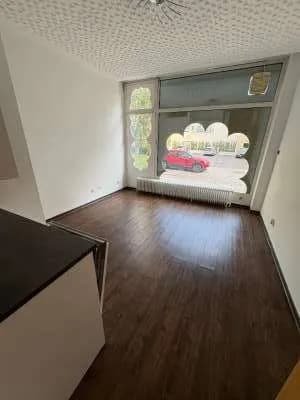 2-Zimmer-Gewerbeimmobilie mieten in Baden – 45 m², € 896 – Bild 4 von 7