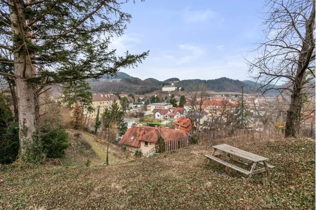 Haus kaufen in Neunkirchen – 217 m², € 499.000