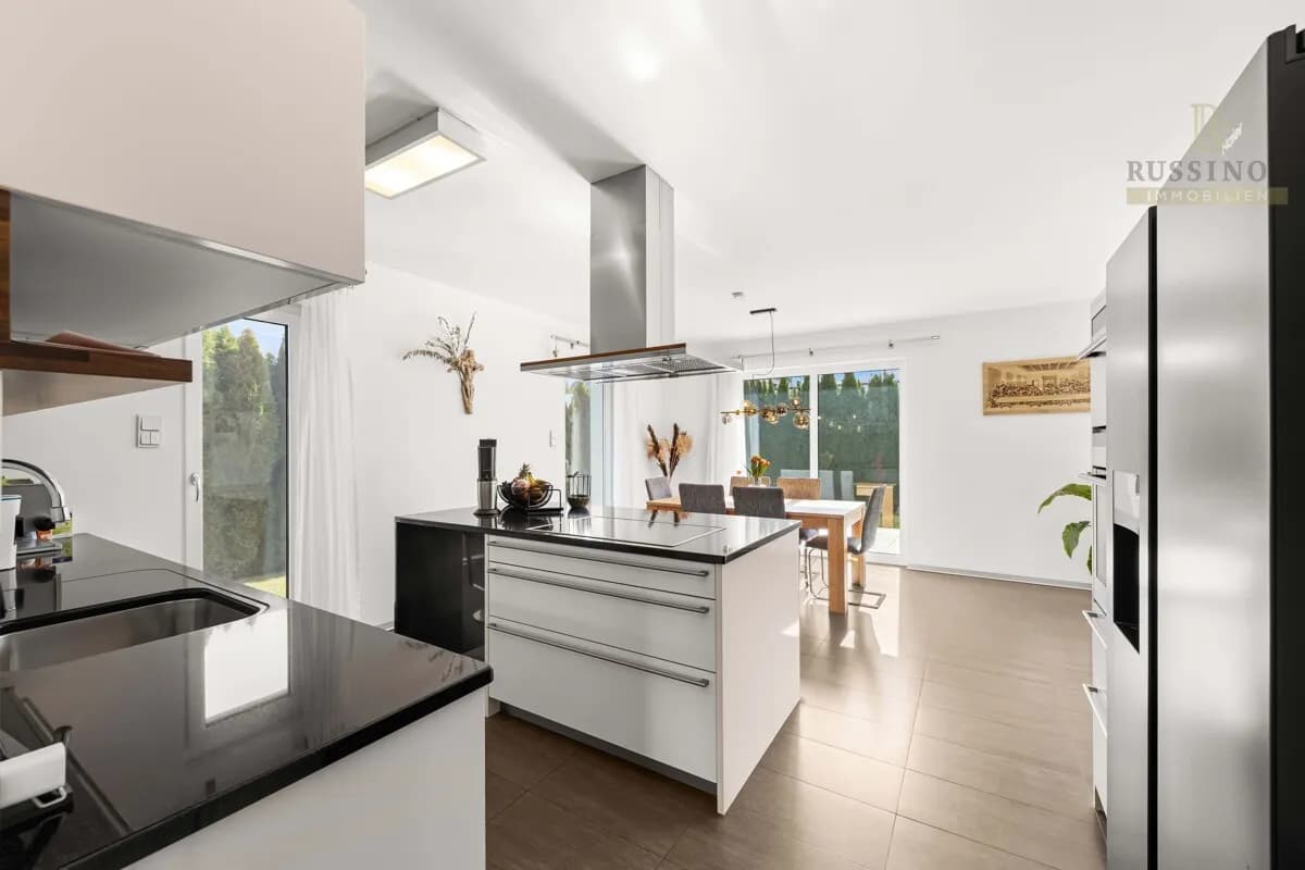 4-Zimmer-Haus kaufen in Klagenfurt – 167 m², € 698.900 – Bild 2 von 11