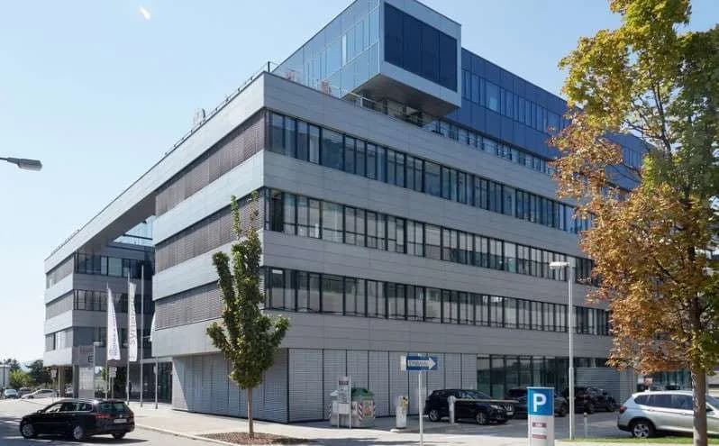 Gewerbeimmobilie mieten in Wien – 428 m², € 9.202