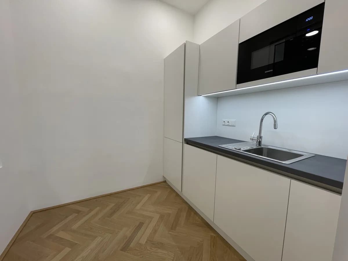 Gewerbeimmobilie mieten in Wien – 119 m², € 19 – Bild 7 von 9