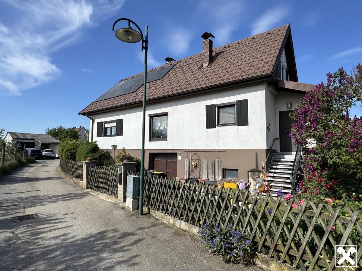 6-Zimmer-Haus kaufen in Horn – 137 m², € 128.000 – Bild 2 von 12