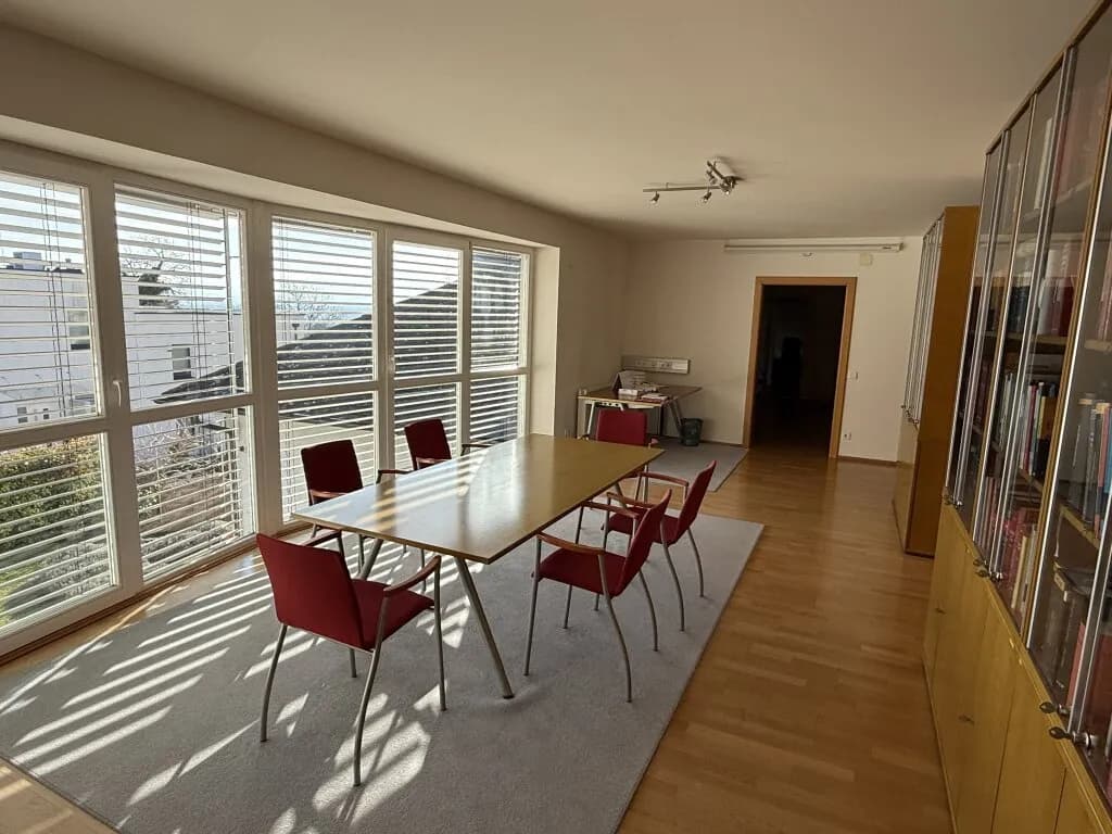 Gewerbeimmobilie mieten in Eisenstadt – 225 m², € 2.320