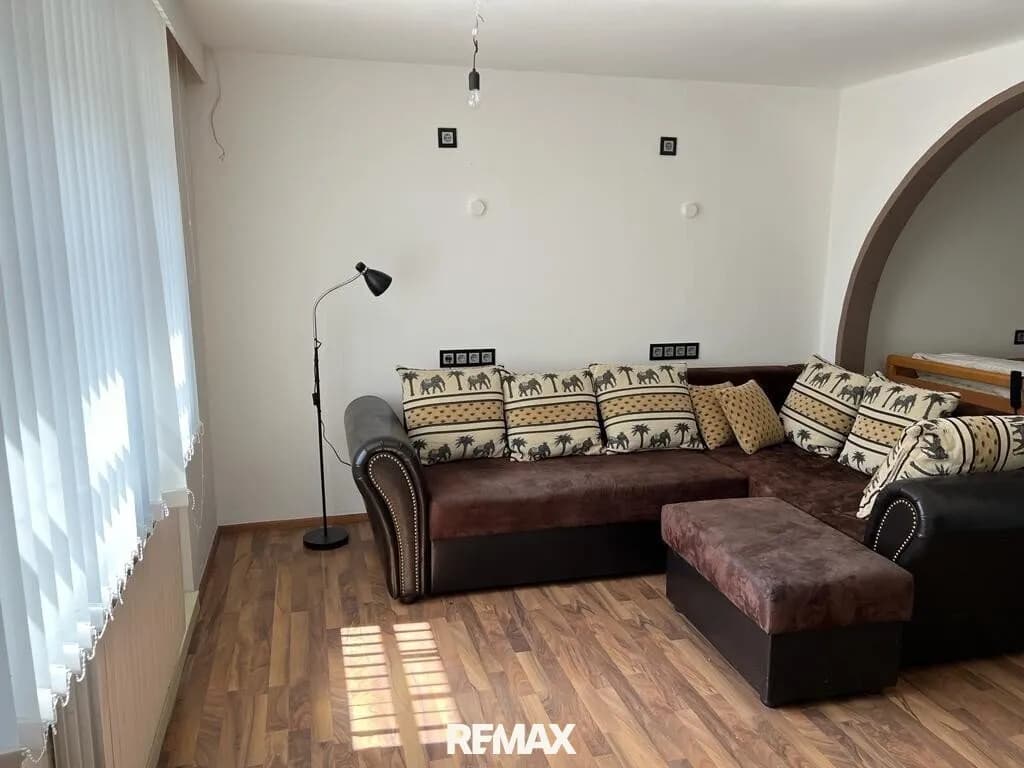 2-Zimmer-Gewerbeimmobilie mieten in Gmunden – 60 m², € 820 – Bild 5 von 5