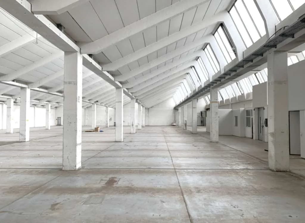 Gewerbeimmobilie mieten in Wien – 952 m², € 11 – Bild 3 von 3