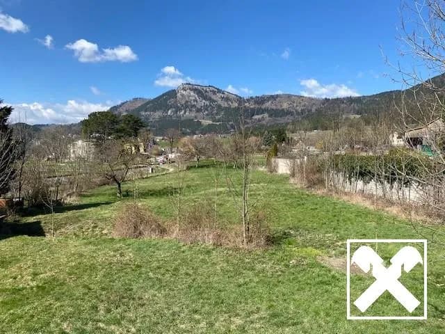 Grundstück kaufen in Neunkirchen – 2 254 m², € 124.000