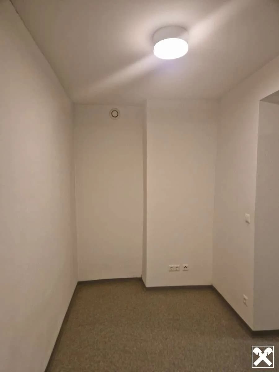 3-Zimmer-Gewerbeimmobilie kaufen in Tulln – 99 m², € 199.000 – Bild 6 von 13