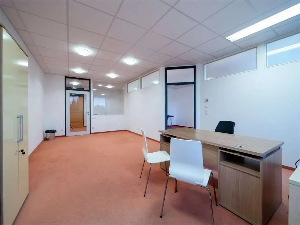 3-Zimmer-Gewerbeimmobilie mieten in Vöcklabruck – 72 m², € 989