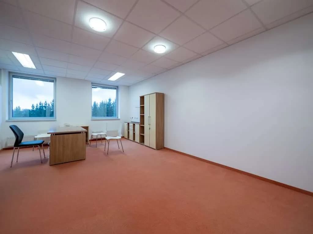 3-Zimmer-Gewerbeimmobilie mieten in Vöcklabruck – 72 m², € 989 – Bild 4 von 14