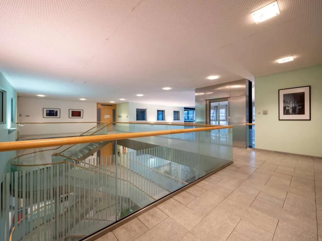 3-Zimmer-Gewerbeimmobilie mieten in Vöcklabruck – 72 m², € 989 – Bild 8 von 14