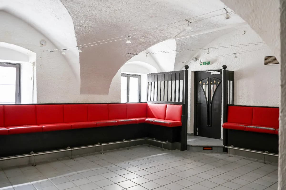 2-Zimmer-Gewerbeimmobilie mieten in Sankt Veit an der Glan – 120 m², € 1.200 – Bild 3 von 8