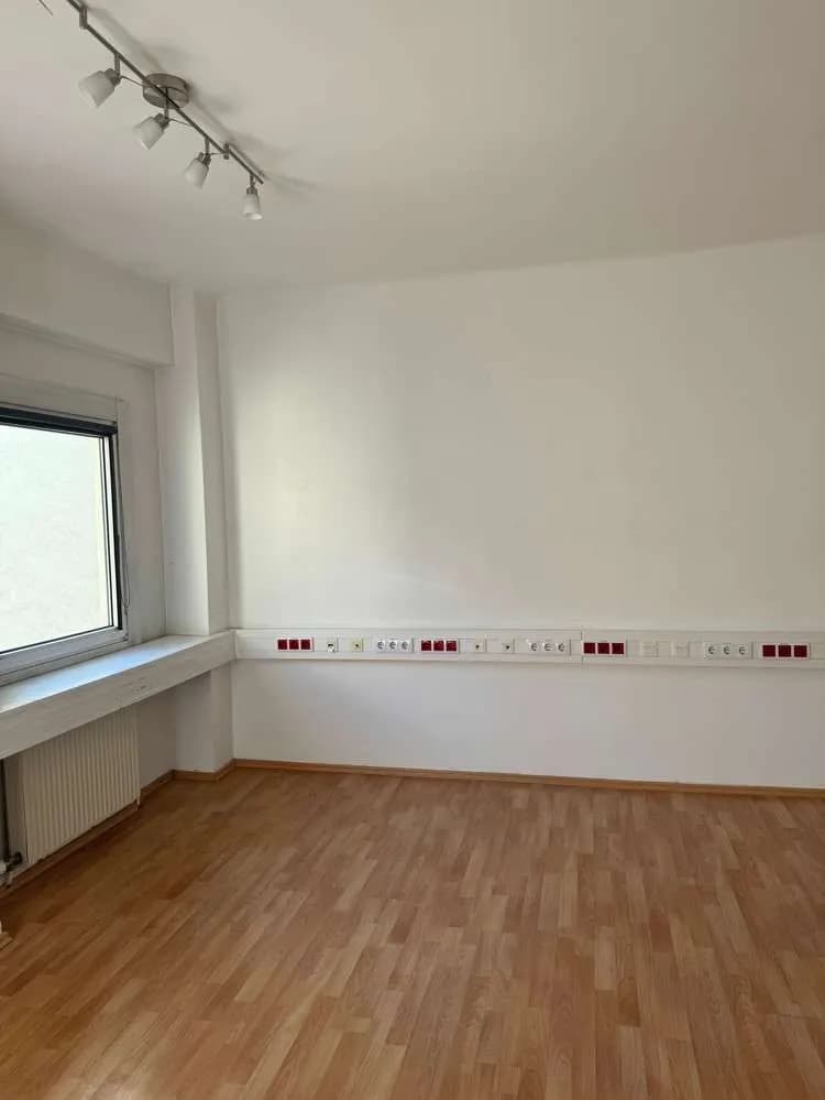 Gewerbeimmobilie mieten in Wien – 399 m², € 12 – Bild 7 von 16